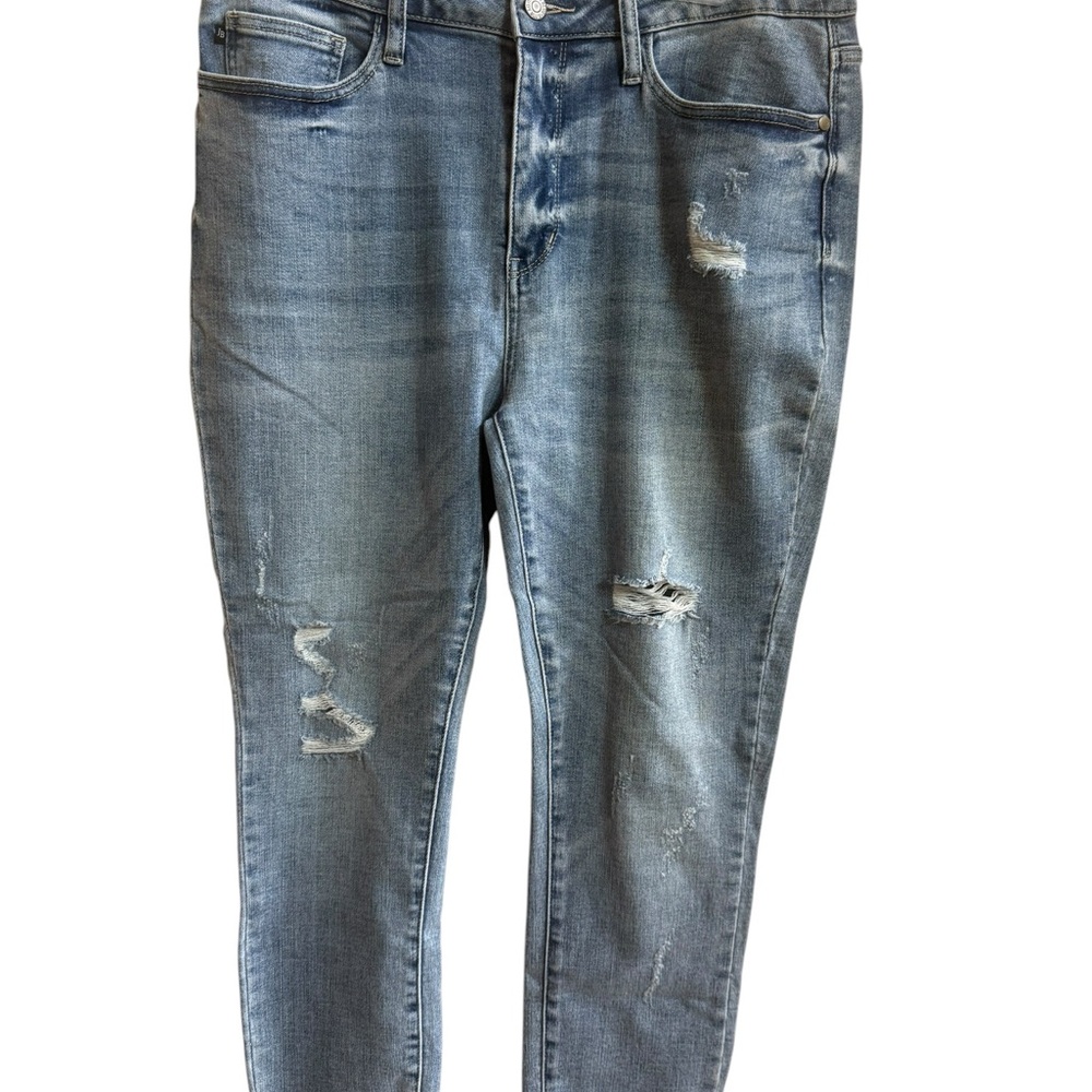 Judy Blue Light Wash Distressed Skinny Jeans 15/32 EUC